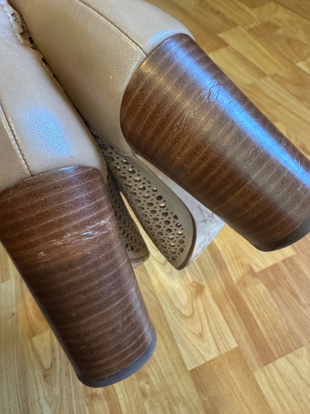 Via spiga Elegant Cream‎ 8.5 Lace-Up slip on Women's Heel booties - Picture 5 of 6